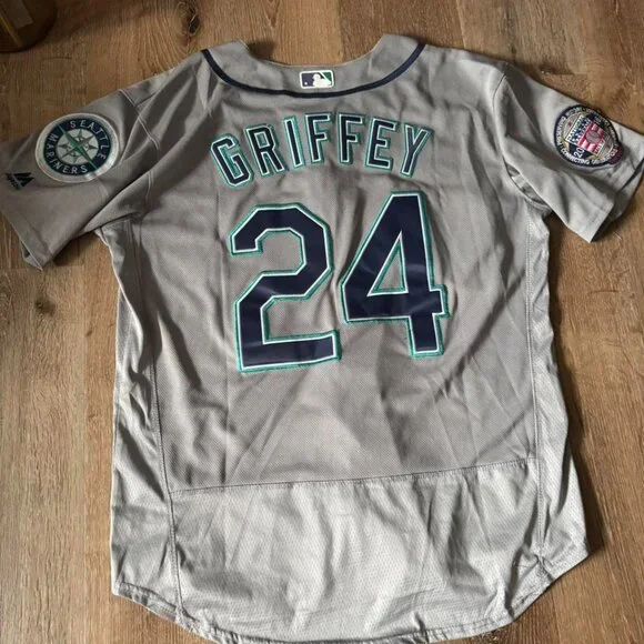 Ken Griffey Jr Seattle Mariners Jersey Majestic Sewn Patches 2016 HOF Size 44 - Picture 3 of 7